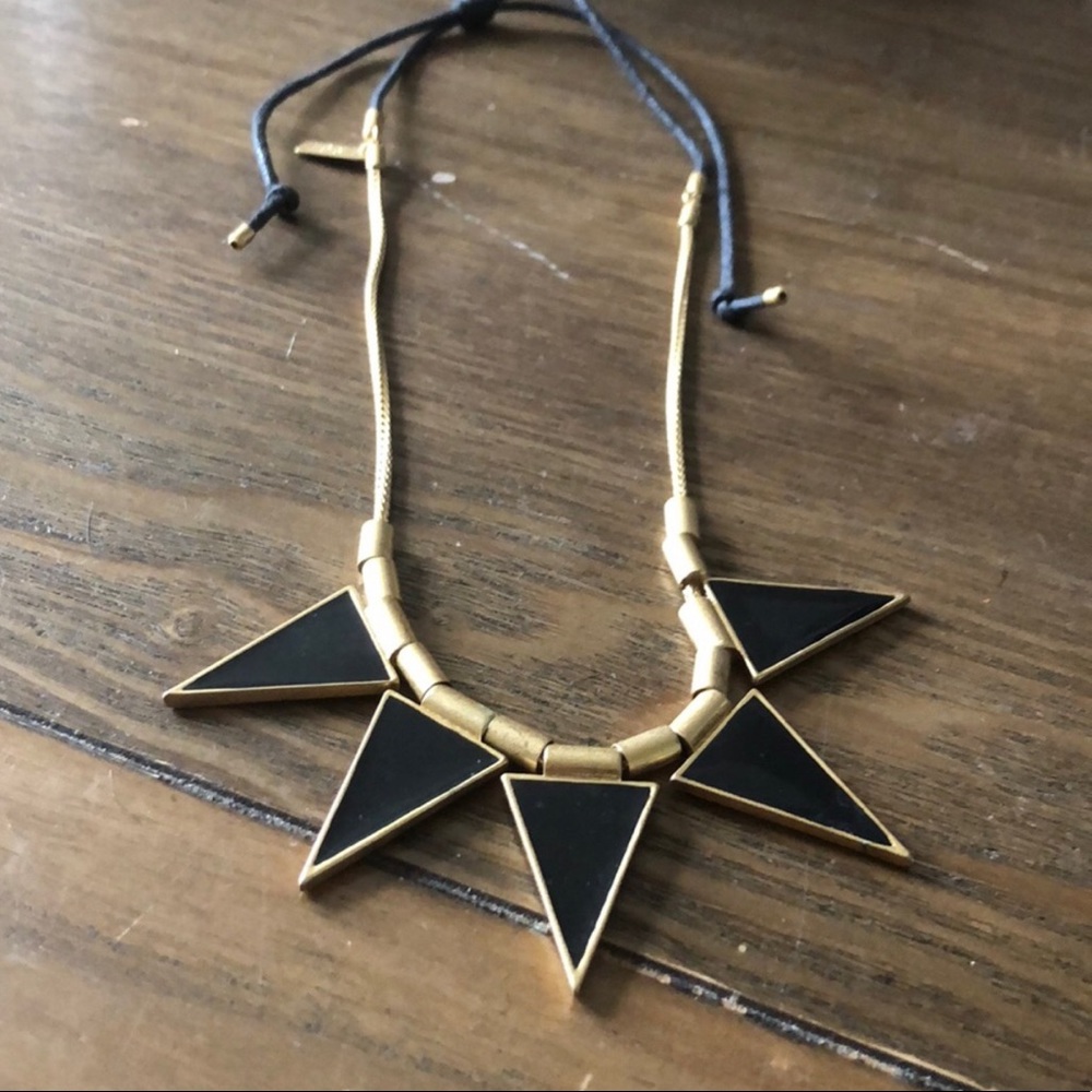Black and gold Madewell necklace. Size adjustable.